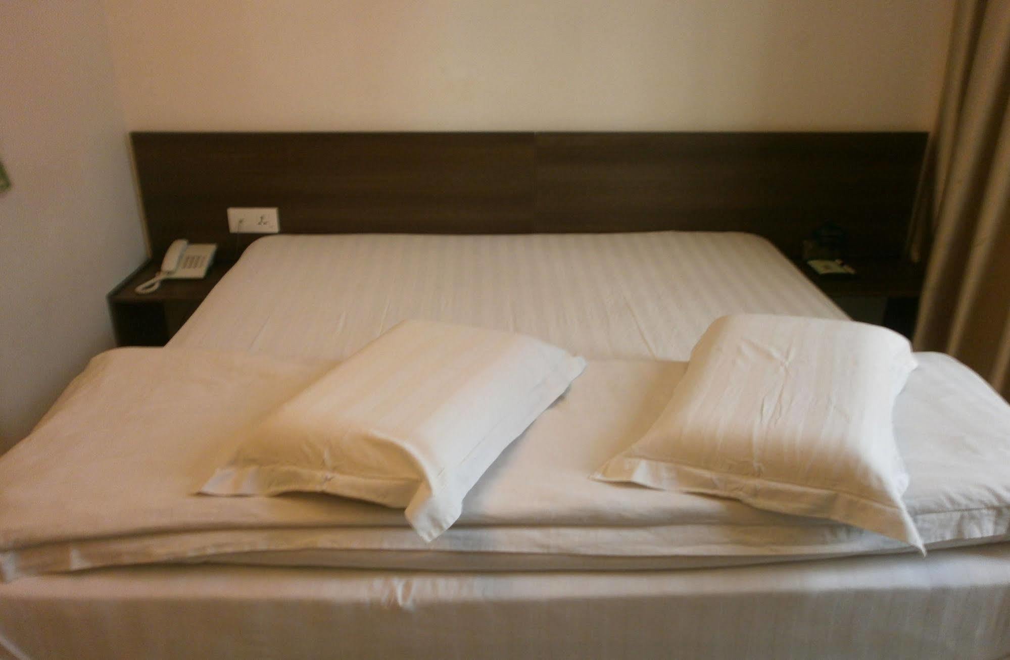 Green Hotel Пучонг Екстер'єр фото